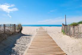 Tres belle région mais le club est loin de la plage et pas de navette disponible pour sy. Meteo Heure Par Heure Plage Du Couchant La Grande Motte 34280 Herault Previsions Meteo Gratuite A 15 Jours La Chaine Meteo