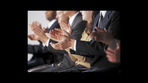 Arkadaşının oğlunu ünlü video oyunu fifa'da yenme hikayesini anlatan onay, arkadaşımın 12 yaşındaki oğlu geldi, 'süper oynuyorum, herkesi yeniyorum.' dedi. Don T Trust The Applause Science Aaas