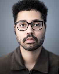 One-man show about Jewish male archetypes available for synagogues