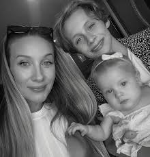 Eliyan Lobez former IFBB Pro