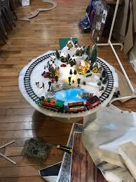 Des morceaux de cartons à double cannelure; Fabriquer Un Village De Noel Facile Et Pas Cher Ciloubidouille