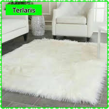 Apalagi untuk karpet wol yang ukurannya bisa sangat tebal. Karpet Bulu Putih Lembut Foto Bulu Dekorasi Ruangan Kamar Tidur Shopee Indonesia