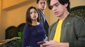 Cinta buta adalah sinetron indonesia produksi sinemart yang ditayangkan perdana 18 februari 2019 pukul 19.00 wib. Profil Azof Rangga Pemeran Aslan Di Sinetron Cinta Buta Aktingnya Langsung Buat Baper Penonton Obor Rakyat Indonesia