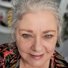 Regina Beaulieu's Instagram, Twitter & Facebook