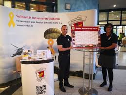 Hunderte unserer begehrten wandkalender sind bei gesprächen mit der zivilen bevölkerung über den. Herbstmarkt Stadtallendorf Stand Fv Dsk Forderverein Stab Dsk E V