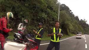 Semua skuter kelas 50 cc yang dihantar ke negara kita adalah terhad pada kelajuan 50 km / j. Modi 101 Apa Yang Perlu Anda Tahu Mengenai Ekzos Aftermarket