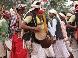 Dancing like flowers in a garland'