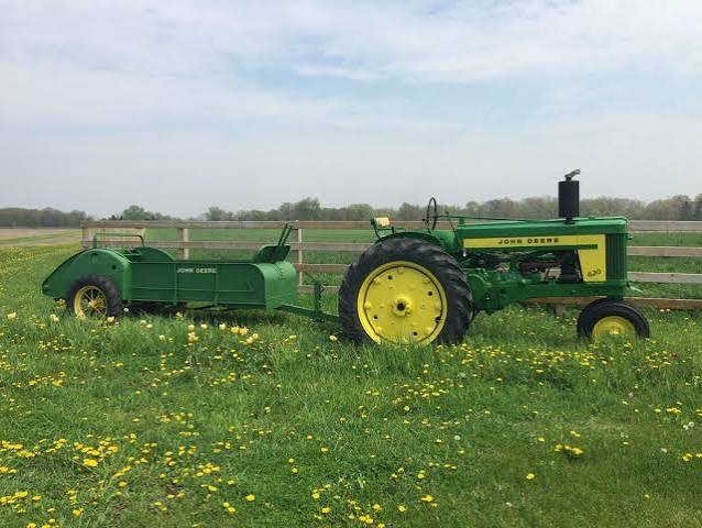 John Deere 620 Tractor