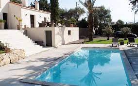 une sublime maison avec piscine un beau jardin et proche de la mer c est a nice que c est possible avec cette sublime villa pour vos vacanc maison nice maison