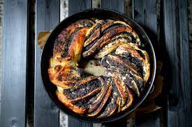 Zur abrundung habe ich dem kuchennoch einen zitronen zimtguss verpasst. Hefe Mohn Kranz Sarah S Backblog