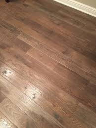 Bruce American Vintage Scraped Wolf Run Oak 3 4 In T X 5 In W X Varying L Solid Hardwood Flooring 23 5 Sq Ft Case Samv5wr The Home Depot Hardwood Floors