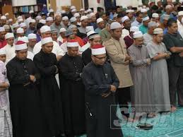 Panduan lengkap cara solat hajat & doa solat hajat secara langkah demi langkah, ringkas dan dipermudahkan dengan bacaan dalam ejaan rumi. Lynas Anjur Solat Hajat Sinar Harian