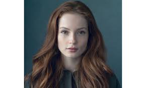 Hannah Dodd Steps Into the Role of Francesca Bridgerton for 'Bridgerton'  Season 3