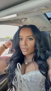 Autumn Starr's Instagram, Twitter & Facebook