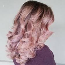 Cerca tra i migliori brand del settore. Rose Gold Hair Capelli Rosa Con Sfumature Dell Oro Bigodino