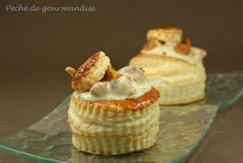 Bouchees A La Reine Aux Ris De Veau Poularde Et Girolles Peche De Gourmandise