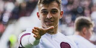 Kenneth “Huevito” Vargas les volvió a dar una gran alegría a los seguidores  de su equipo en Escocia