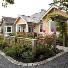 Seattle Fence Design Ideas Pictures Remodel And Decor Front Yard Design Farmhouse Landscaping Front Yard Fence