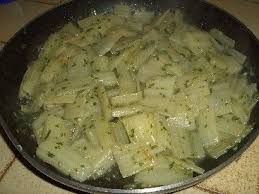 Les Cotes De Blettes A La Sauce Blanche Une Recette Facile Cotes De Blettes Recettes De Cuisine Recette De Blettes