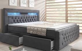 Wir haben nicht alle den luxus von platz in unseren häusern! Boxspringbett Menzogna Mit Led Und Stauraum 2 Schubladen Luxusbetten24
