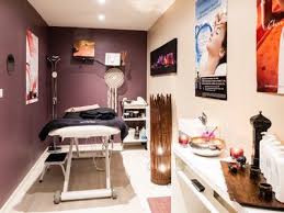 Maybe you would like to learn more about one of these? Manucure En Zone Lyon 3e A Lyon 17 Meilleurs Centres De Beaute Pour Les Manucures A Partir De 5 Uala
