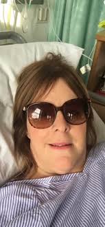 Let's hear it for the bitches who still put make up