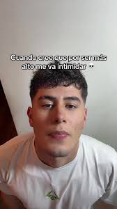 Intimidación y Altura: Reflexiones con Humor