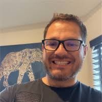 70+ perfiles de «Rich»