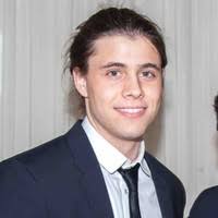 1100+ profilů „Buxbaum“