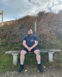 Take this free personality test and find out more about who you are and your strengths. Guy Rates Benches All Around The Uk And The Reviews Are Spot On Bored Panda