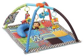 This baby play mat has toys dangling overhead as well as a musical piano that babies can kick and tap away at. 10 Best Detachable Hanging Toys For Play Mat Reviews