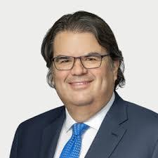 Andrew Lance's Instagram, Twitter & Facebook