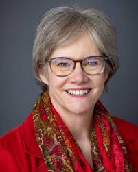 Karen Wildman's Instagram, Twitter & Facebook