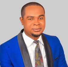 For the past six years, Pastor Andrés J. Peralta has served as the  Associate Youth Director for Junior Youth (Club Ministry) of the General  Conference while also fulfilling his duties as a