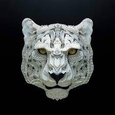 心奪われる どうぶつの切り絵たち そこには隠されたメッセージが 紙の動物 仮面 アート アートのアイデア