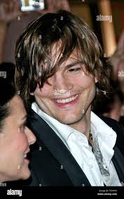 Demi moore ashton kutcher hi-res stock photography and images