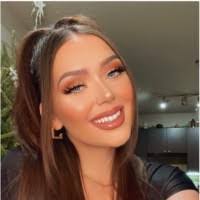 Tavia Bryan's Instagram, Twitter & Facebook