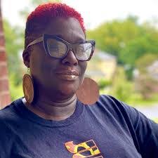 Brenda Warren's Instagram, Twitter & Facebook