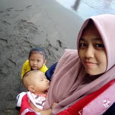 InfoNaava Terima kasih untuk seluruh Sahabat yang sudah menyukseskan Grand  Opening Naavagreen Magelang. Buat kamu yang belum sempat kunjungi klinik,  yuk ajak sahabat-sahabat cantikmu! Krim Pagi & Malam mulai 50 ribu. Natural