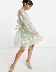 I wore it to a wedding and between guests at the wedding and friends seeing photos on social media, i had a ton of people ask me where i got it. Wedding Guest Outfits Wedding Outfits For Women Asos