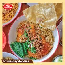 Daging ayam yang dipakai sebagai topping mie ayam, ada yang berupa ayam rebus yang dimasak dengan bumbu atau tanpa bumbu. Racikan Bumbu Mie Ayam Bedo Racikan Bumbu Mie Ayam Bedo Resep Mie Ayam Homemade Menti Juga Mau Mie Ayam Masha Seenak Mie Ayam Yang Sedang Dimakannya Ismetahmadin