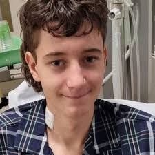 Danielle Stirling's Instagram, Twitter & Facebook