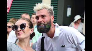 Growing up tamara was inspired by and loved red hot chili peppers and beyoncé and her favorite french band is zouk. Benoit Paire The Selfie King Youtube