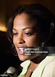 16 photos et images haute résolution de Laila Ali Vs Jackie Frazier