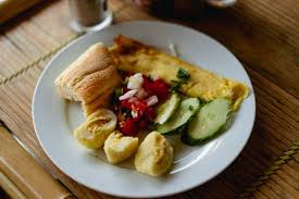 It follows you around, sleeps at the foot of your bed, keeps you company when you're sad — and sticks its furry little face into everything you do, including your dinner plate if you're. 28 Ways To Eat Healthy While Working From Home