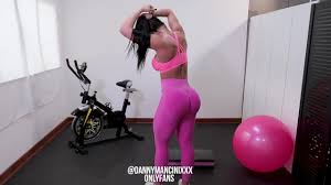 MUSCLE GIRL - Pornhub.com