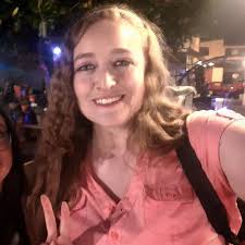 Tbt "La casa del qué dirán" de José Martínez Queirolo, un dramaturgo  ecuatoriano. Mi primera obra de teatro. Tuve la oportunidad de hacer 4  diferentes personajes en diferentes funciones bajo la dirección