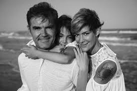 Pentru ce mai superi pe învăţătorul? Roxana Ciuhulescu De La Agonie La Extaz Vezi Cine Este Barbatul Care O Va Face Din Nou Mireasa Si Mama Yve Ro