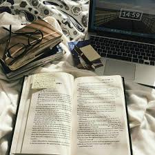 Study Studying Studyblr Notes Laptop Books School Coffee Tea Time Motivation Study Motivacao Para Estudar Metodos De Estudo Fotos De Livros