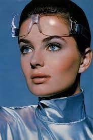 Paulina's life has been one of an action star mixed with a heavy dose of glamour. A Brief History Of Estee Lauder Models Paulina Porizkova Model Supermodels